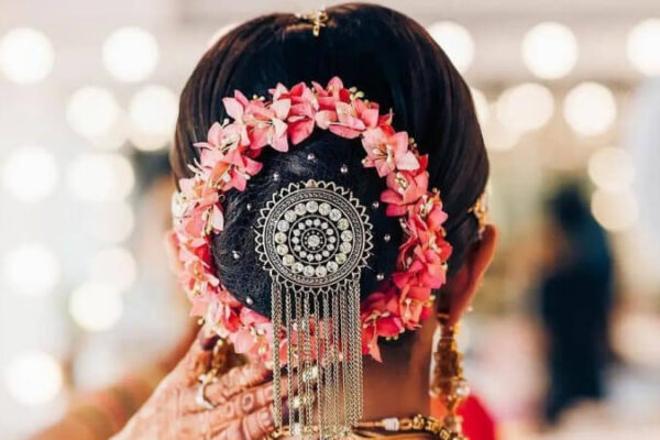 All the Prettiest Hair Accessories From the 2019 Met Gala Red Carpet